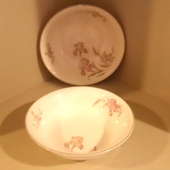 Vintage Universal Cambridge Iris Camwood Ivory- Bundle of 2 Vegetable Bowls - Picture 12 of 12